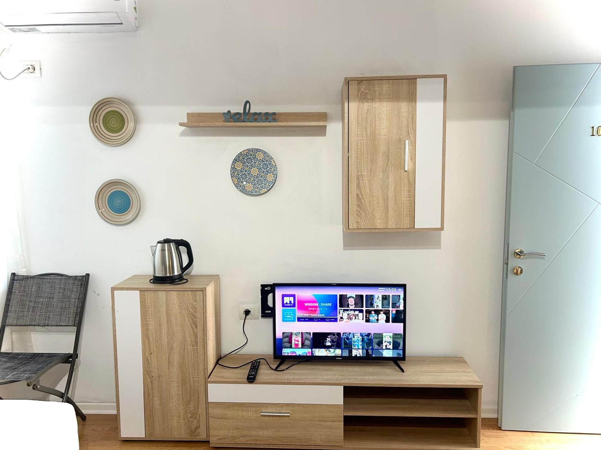 Budget Retreat Tirana & Studios Zewnętrze zdjęcie
